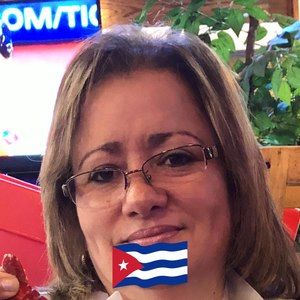 Meet your Posher, Yamile